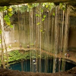 (3rd Floor of the Cenote od H. Michael Mileya> / CC BY 2.0)