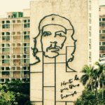 Kuba je revolucionářskou zemí a místa spojená s jejími hlavními postavami, kterými jsou Fidel a Che Guevara, určitě navštívíme