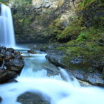 Malebné vodopády Sutherland Falls