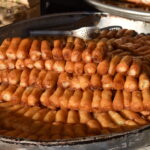 Typický irácký dezert s náplní ze sladkého sýra