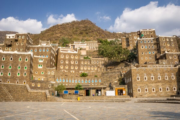 Historická vesnice Rijal Alma ležela dříve na obchodní stezce do Jemenu